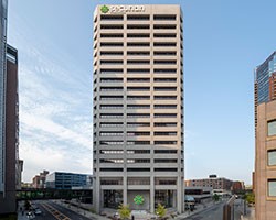 Securian 400 tower at daytime