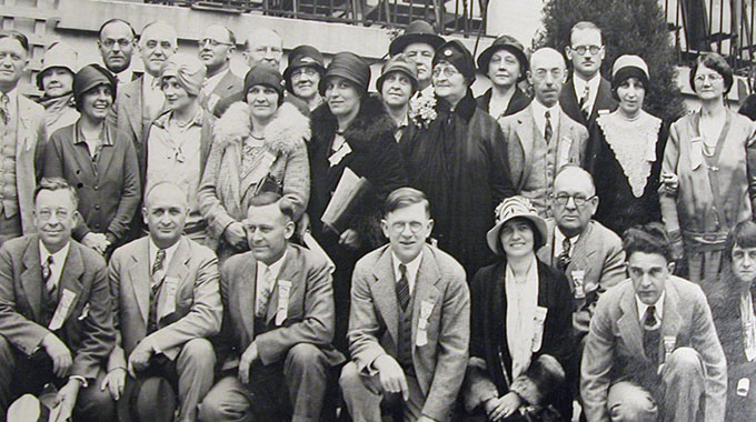 Group of people from 1930